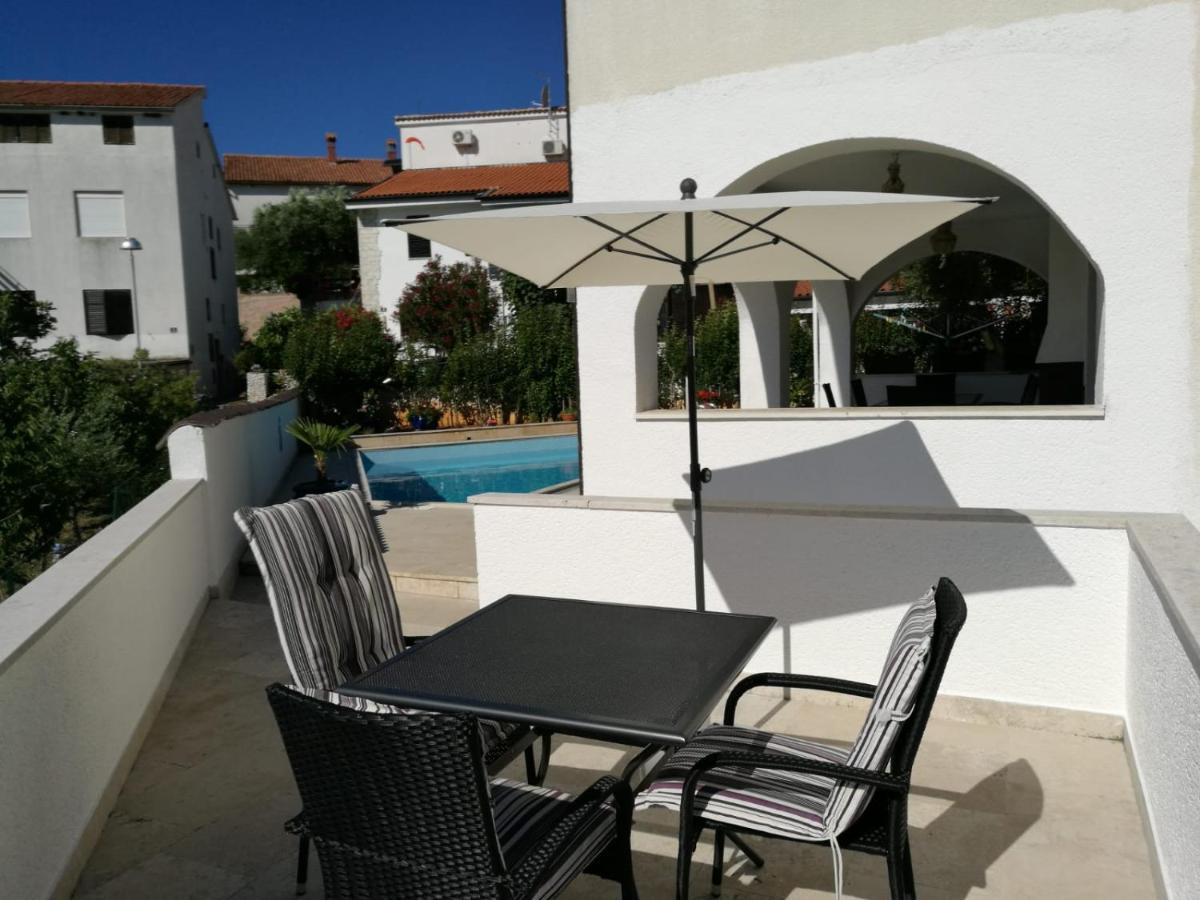 Ferienhaus Bozena Appartment 4 Vrsar Buitenkant foto